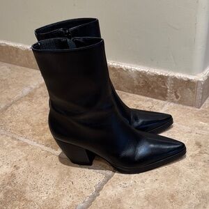 Elegant Platform Matisse Black Women's Boots Size 8